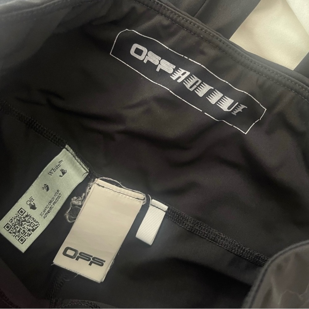 Off- White Active Set - image 4